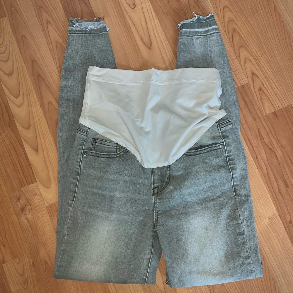 Olive green maternity jeans by Pink Blush Size 24